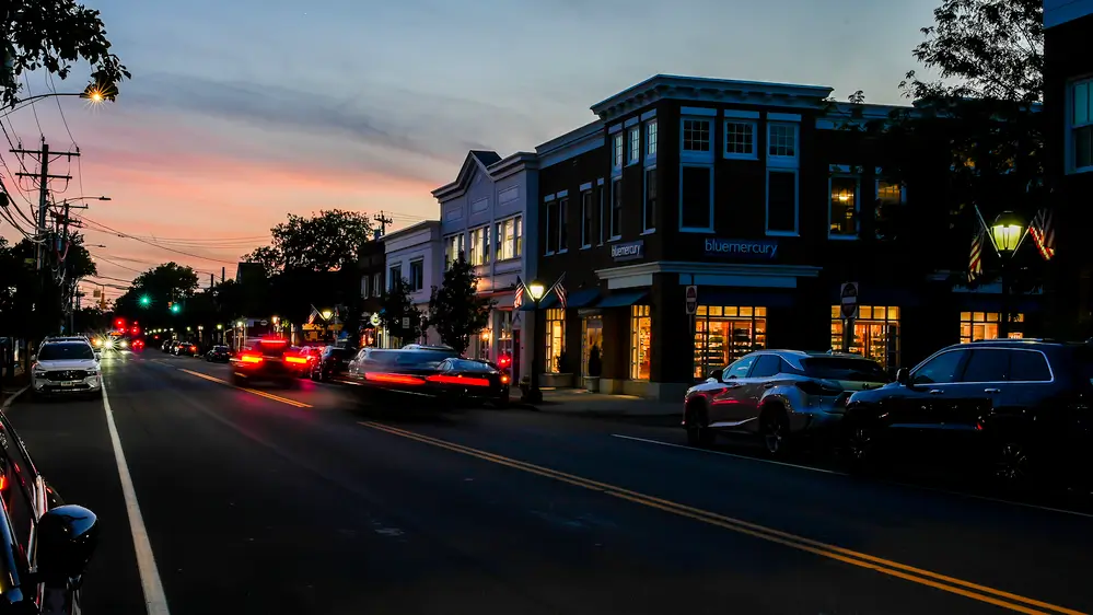 Darien's Connectivity Advantage: Professional Installation Insights