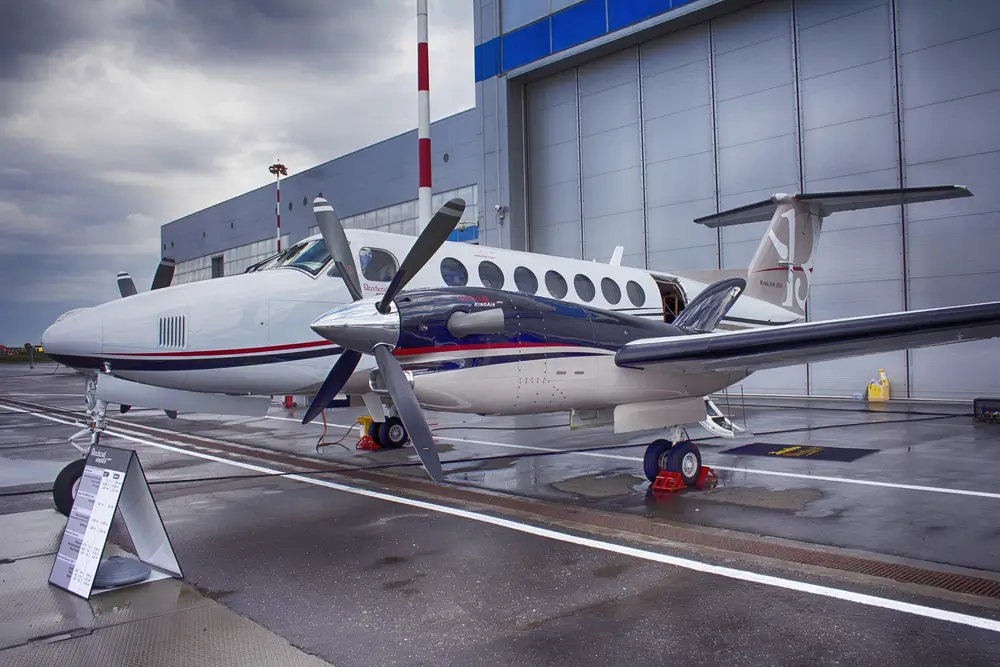 Why You Should Install Starlink in the Beechcraft King Air Series